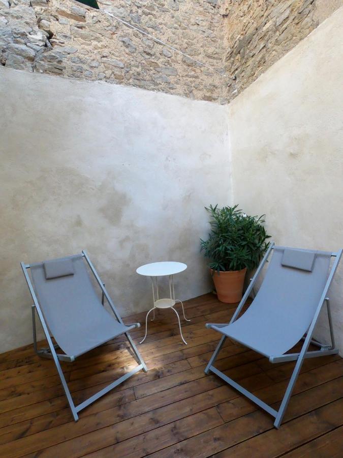La Petite Romance - Gite 3 Etoiles Siran Exterior foto