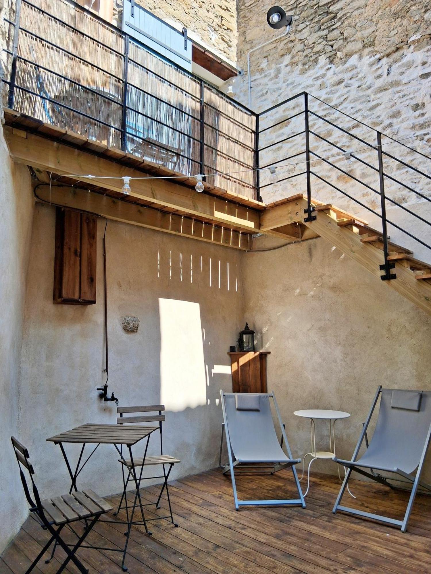 La Petite Romance - Gite 3 Etoiles Siran Exterior foto